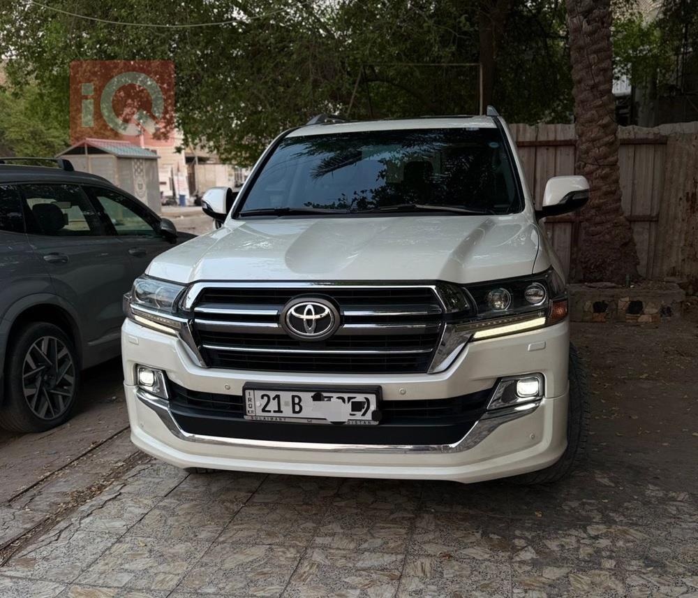 تويوتا لاندكروزر